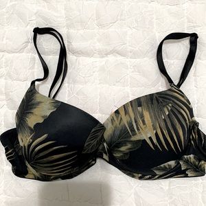 Pink Victoria’s Secret Wear Everywhere Lightly Lined Bra 34B